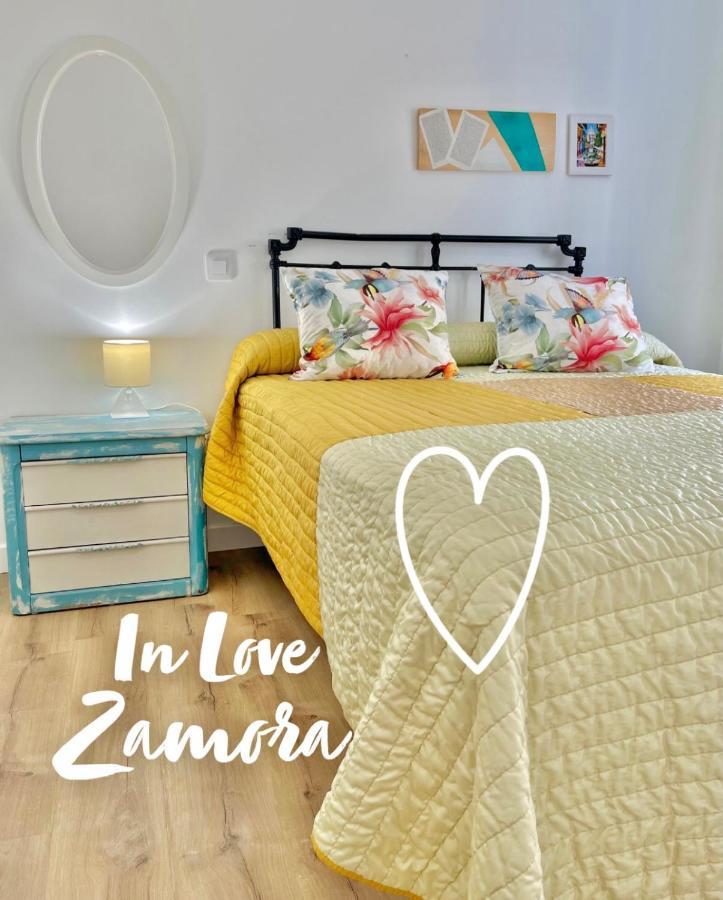 In Love Zamora Apartment Bagian luar foto